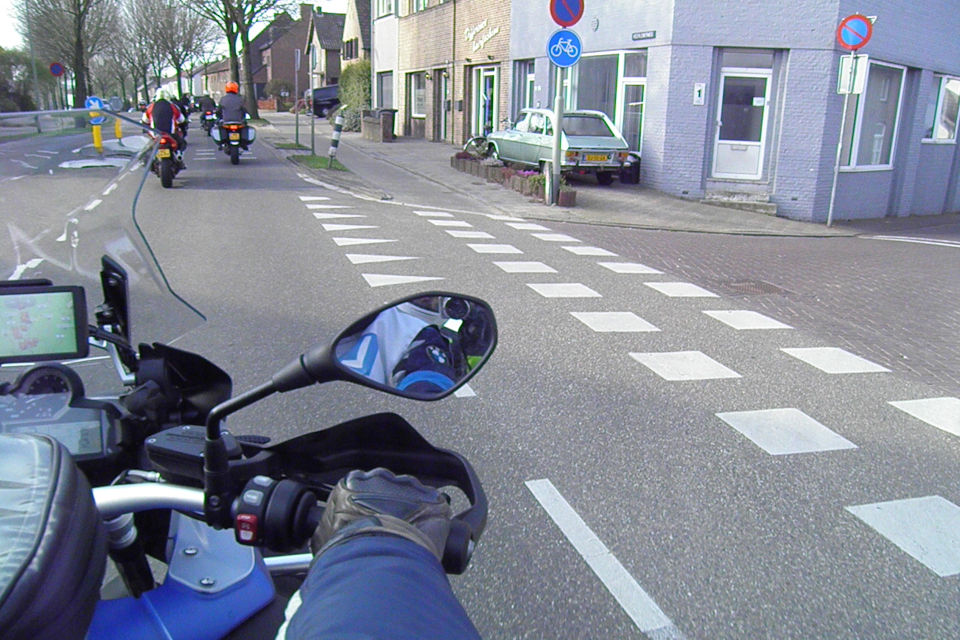Motorrijbewijspoint Delfzijl theorie cursus online